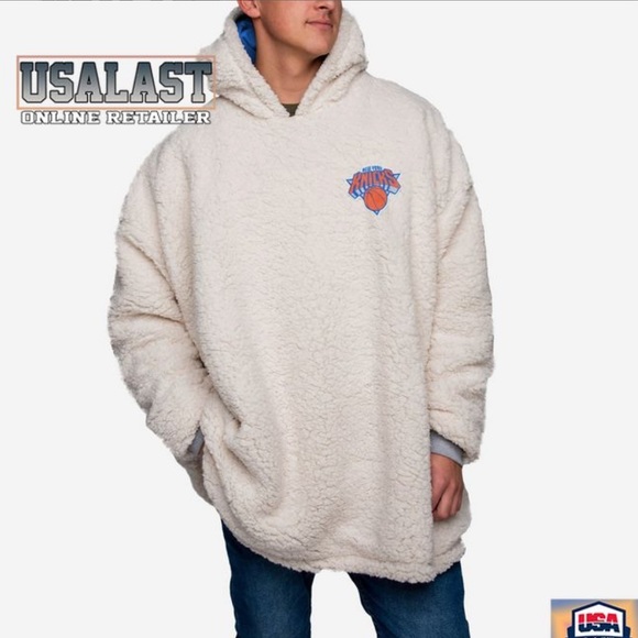 NBA Knicks Reversible Oversized Sherpa Blanket Hoodie Sweatshirt ONE SIZE - Picture 2 of 8